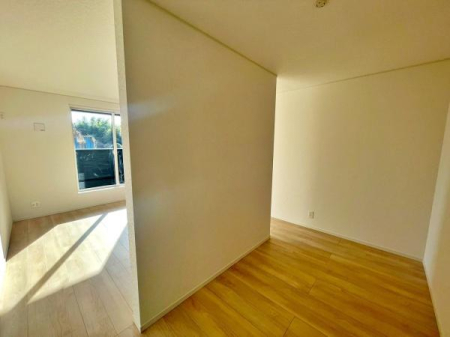 �����s�����q�s�������q��2���ڂ̐V�z��ˌ��Ă̗m��