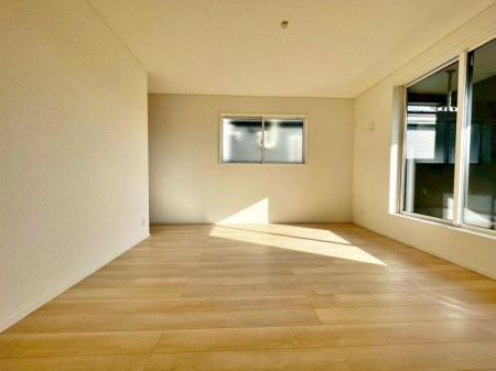 �����s�����q�s�������q��2���ڂ̐V�z��ˌ��Ă̗m��