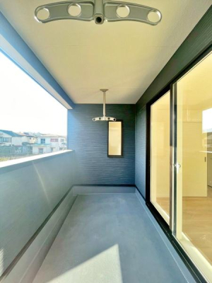 �����s�����q�s�������q��2���ڂ̐V�z��ˌ��Ẵo���R�j�[