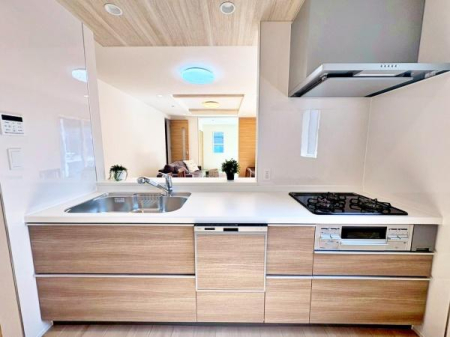 �����s�����q�s�茴���̐V�z��ˌ��ẴL�b�`��