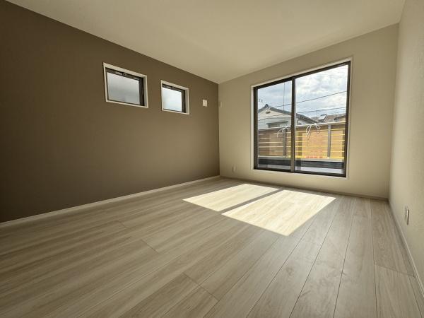 �����s�����q�s�Β��̐V�z��ˌ��Ă̗m��