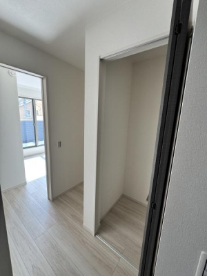 �����s�����q�s�Β��̐V�z��ˌ��Ă̎��[