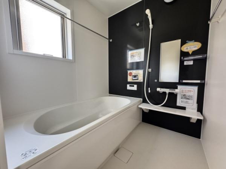 �����s�����q�s�Β��̐V�z��ˌ��Ă̗���