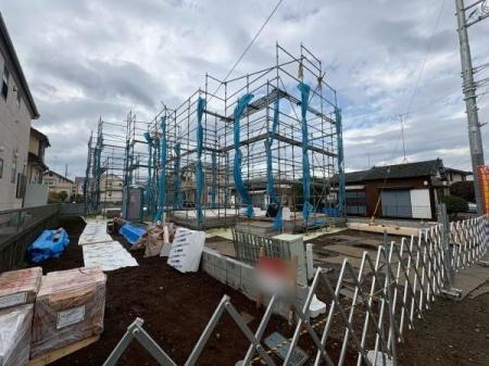 �����s�����q�s���쒬�̐V�z��ˌ��Ă̌��n�O�ώʐ^