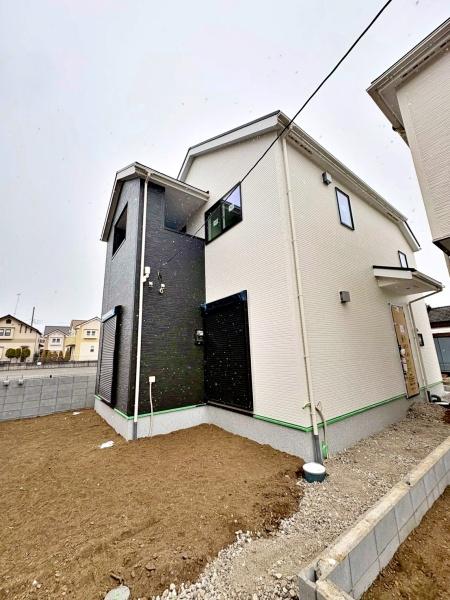 �����s�����q�s���쒬�̐V�z��ˌ��Ă̌��n�O�ώʐ^