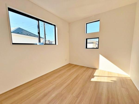 �����s�����q�s���{���̐V�z��ˌ��Ă̗m��