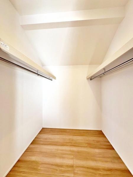 �����s�����q�s���{���̐V�z��ˌ��Ă̎��[