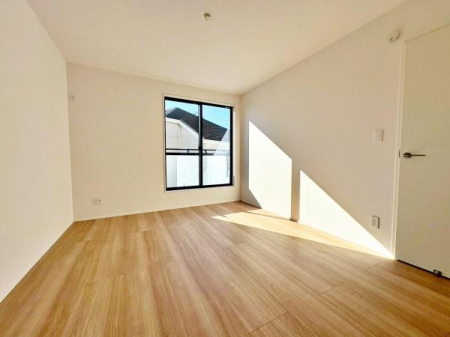 �����s�����q�s���{���̐V�z��ˌ��Ă̗m��