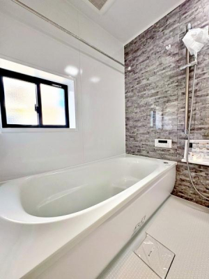 �����s�����q�s���{���̐V�z��ˌ��Ă̗���