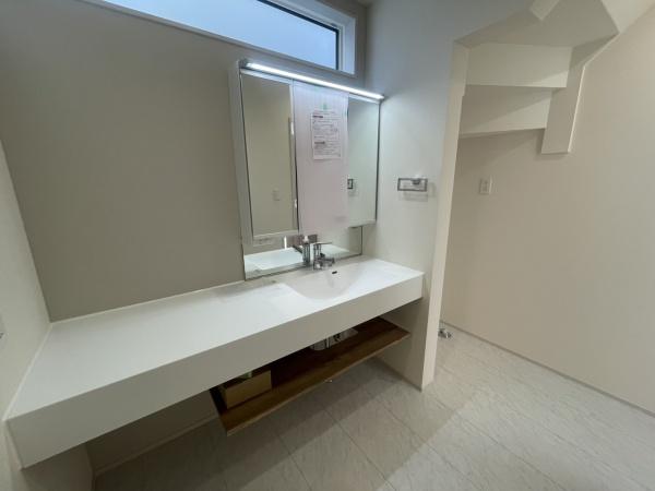 東京都八王子市上柚木の新築一戸建ての洗面台・洗面所