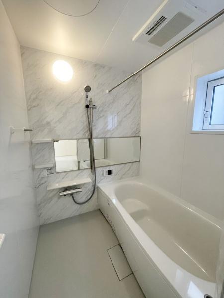 東京都八王子市上柚木の新築一戸建ての浴室