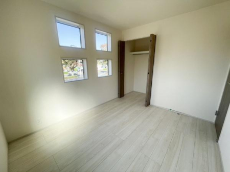 �����s�����q�s��M�؂̐V�z��ˌ��Ă̗m��