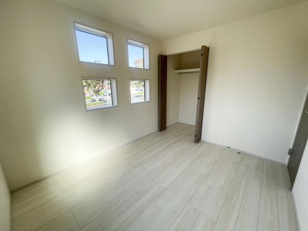 �����s�����q�s��M�؂̐V�z��ˌ��Ă̗m��