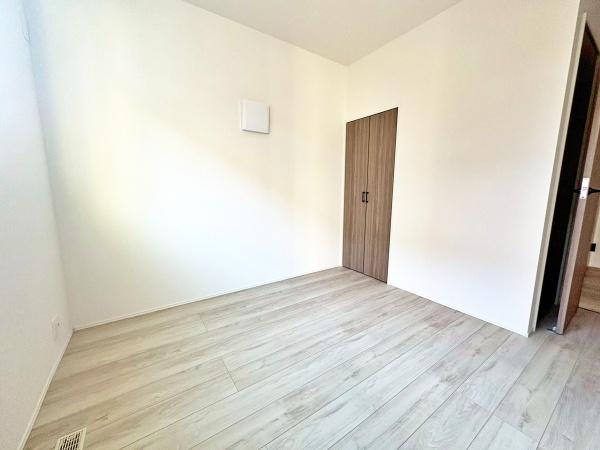 �����s�����q�s���������̐V�z��ˌ��Ă̗m��