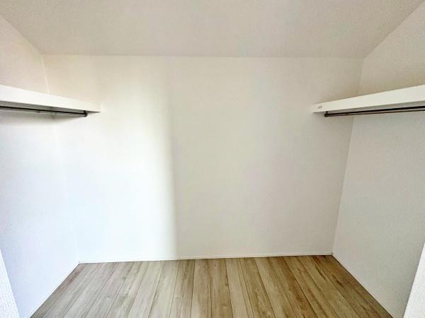 �����s�����q�s���������̐V�z��ˌ��Ă̎��[