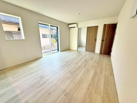 �����s�����q�s���������̐V�z��ˌ��Ẵ��r���O