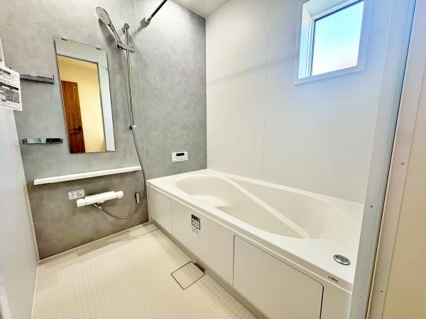 �����s�����q�s���������̐V�z��ˌ��Ă̗���