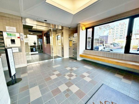 �����s�����q�s�z��̒��Ã}���V�����̃G���g�����X