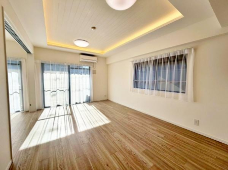 �����s�����q�s�z��̒��Ã}���V�����̃��r���O