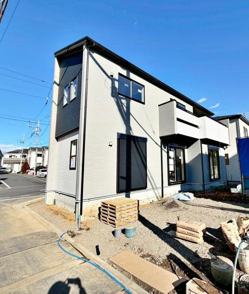 �����s�����q�s�茴���̐V�z��ˌ��Ă̑O�ʓ��H�܂ތ��n�ʐ^