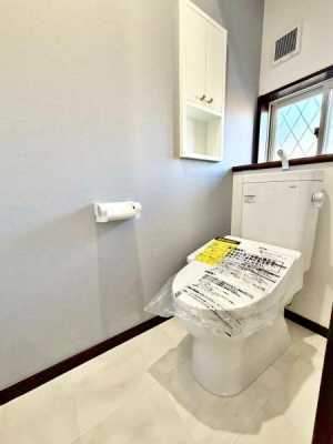 �����s�����q�s�������q��2���ڂ̒��È�ˌ��Ẵg�C��