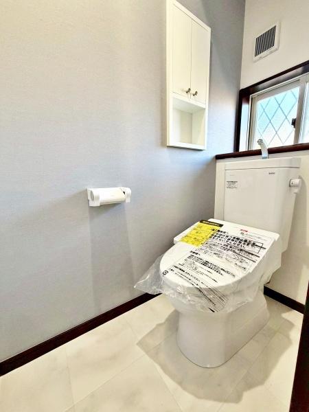 東京都八王子市元八王子町2丁目の中古一戸建てのトイレ