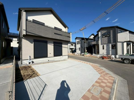 �����s�����q�s�茴���̐V�z��ˌ��Ă̒��ԏ�