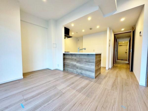 �����s�����q�s�������̒��Ã}���V�����̃��r���O