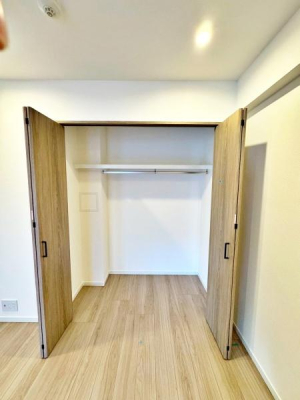 �����s�����q�s�������̒��Ã}���V�����̎��[