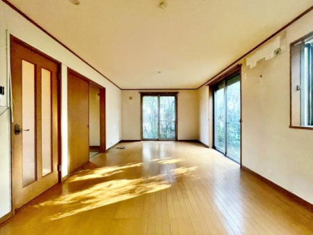 �����s�����q�s�������q��2���ڂ̒��È�ˌ��Ẵ��r���O