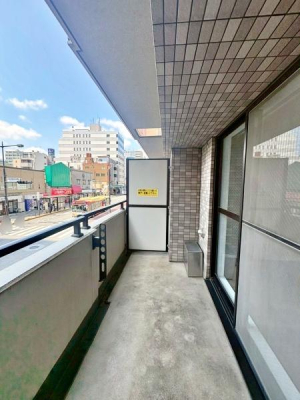 �����s�����q�s���R���̒��Ã}���V�����̃o���R�j�[