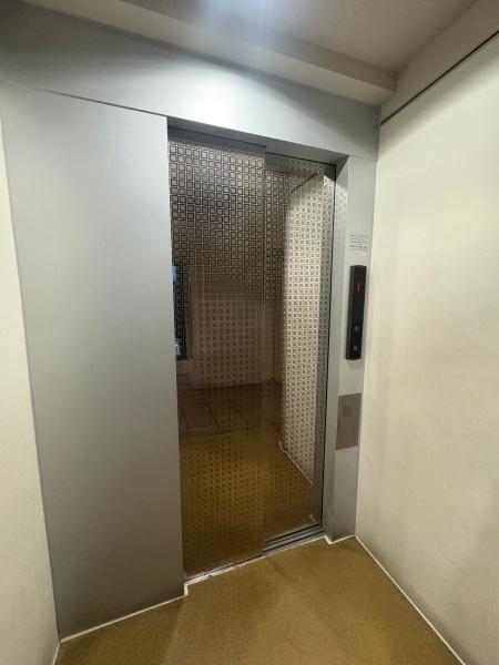 �����s�����q�s���R���̒��Ã}���V�����̂��̑����p��