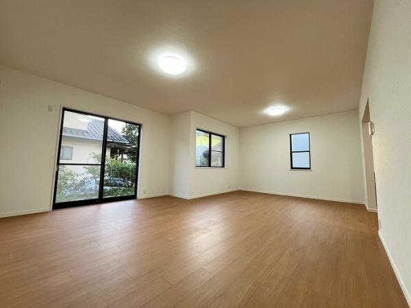 �����s�����q�s�������q��2���ڂ̒��È�ˌ��Ẵ��r���O