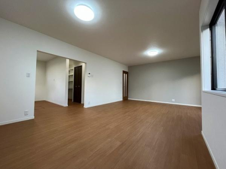 �����s�����q�s�������q��2���ڂ̒��È�ˌ��Ẵ��r���O