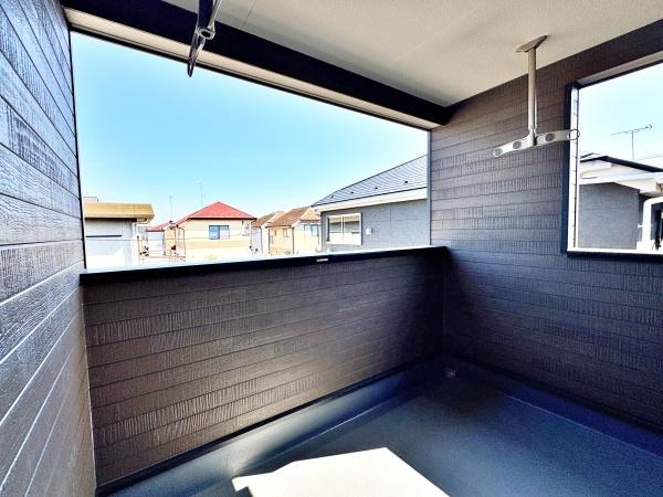 �����s�����q�s��y�����̒��È�ˌ��Ẵo���R�j�[