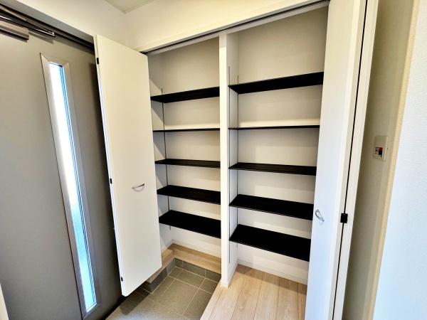 �����s�����q�s��y�����̒��È�ˌ��Ă̌���