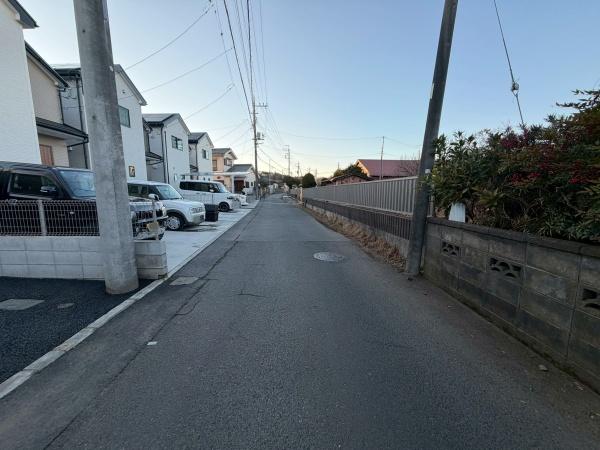 �����s�����q�s��y�����̒��È�ˌ��Ă̑O�ʓ��H�܂ތ��n�ʐ^