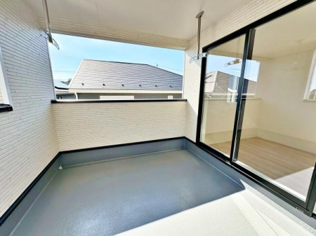 �����s�����q�s������̐V�z��ˌ��Ẵo���R�j�[