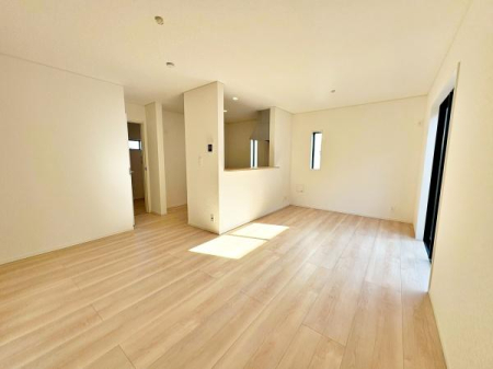 �����s�����q�s������̐V�z��ˌ��Ẵ��r���O