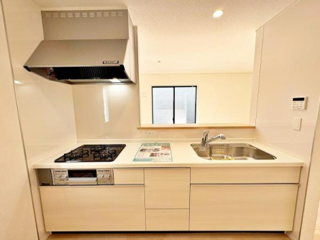 �����s�����q�s������̐V�z��ˌ��ẴL�b�`��