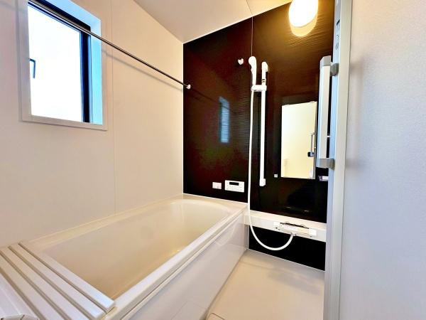 �����s�����q�s������̐V�z��ˌ��Ă̗���