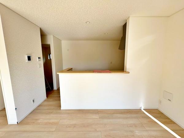 �����s�����q�s������̐V�z��ˌ��ẴL�b�`��