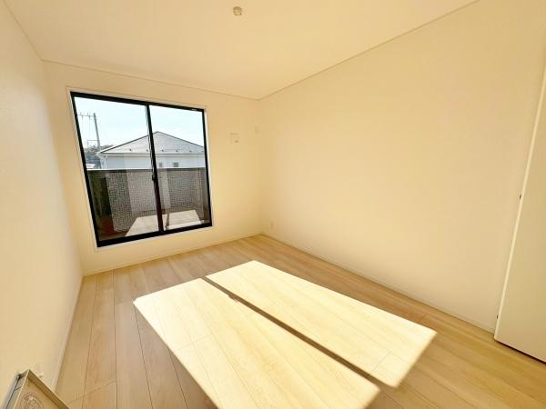 �����s�����q�s������̐V�z��ˌ��Ă̗m��