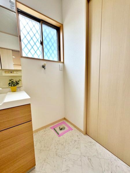 �����s�����q�s��J���̒��È�ˌ��Ă̐��ʑ�E���ʏ�