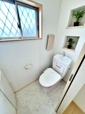 �����s�����q�s��J���̒��È�ˌ��Ẵg�C��