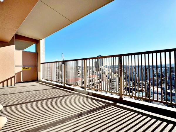 東京都八王子市横山町の中古マンションのバルコニー