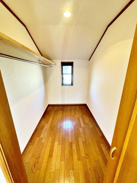 �����s�����q�s�ŉz���̒��È�ˌ��Ă̎��[