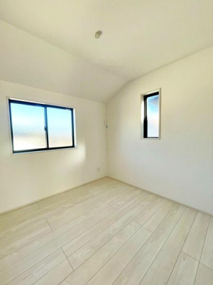 �����s�����q�s��a�c��7���ڂ̐V�z��ˌ��Ă̗m��