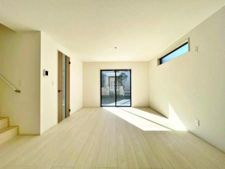 �����s�����q�s��a�c��7���ڂ̐V�z��ˌ��Ẵ��r���O