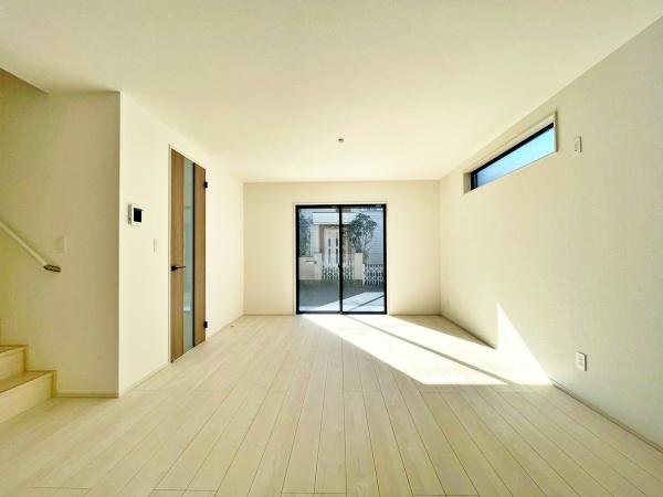 �����s�����q�s��a�c��7���ڂ̐V�z��ˌ��Ẵ��r���O